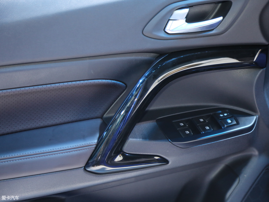 2018��V��ix4 EV ���A��