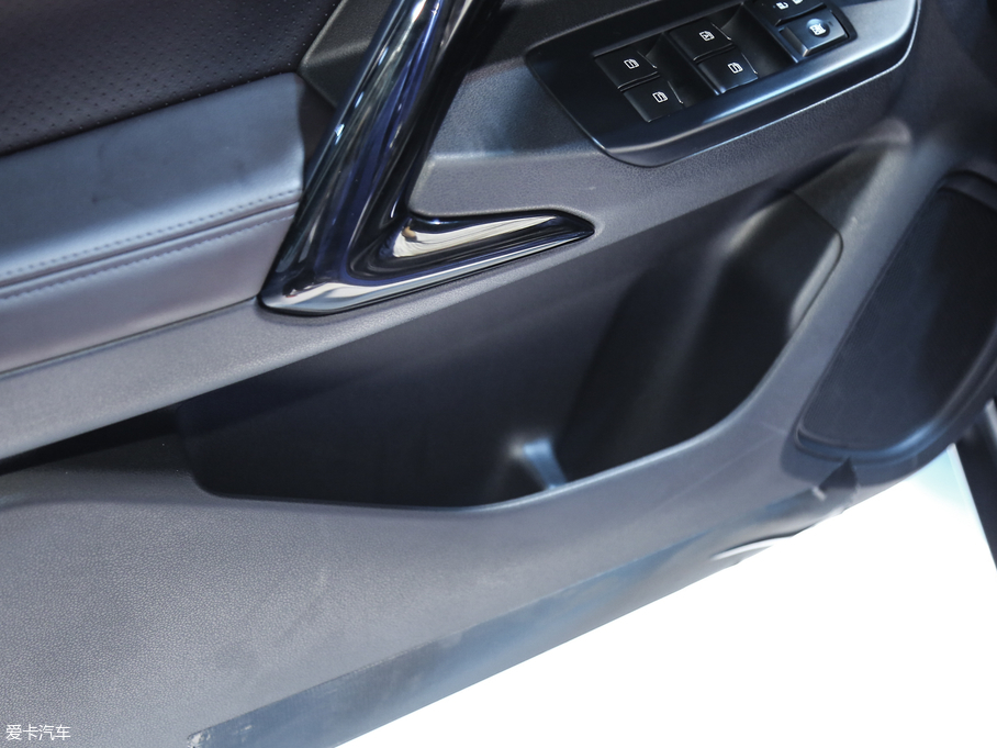 2018��V��ix4 EV ���A��