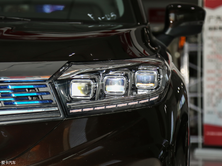 2018��V��ix4 EV ���A��