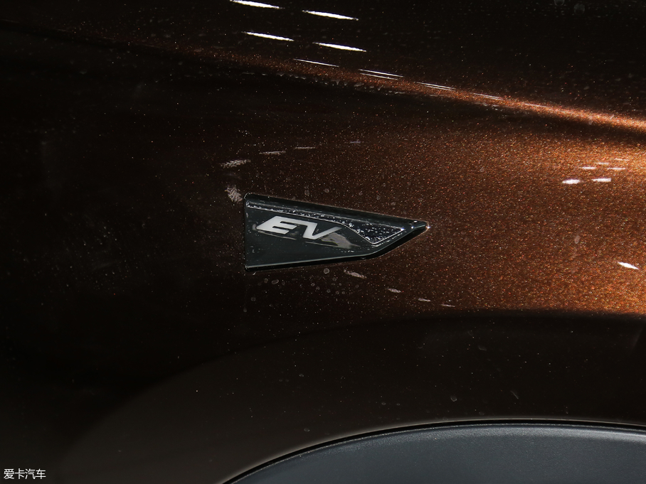 2018��V��ix4 EV ���A��