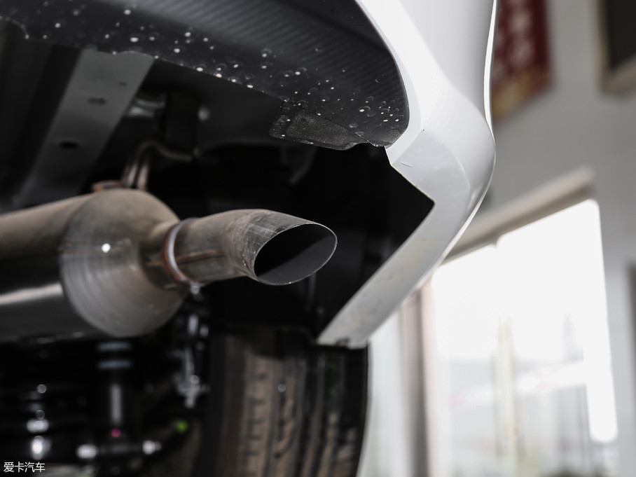 【2018款雷凌185T CVT豪华版_细节外观_13\/