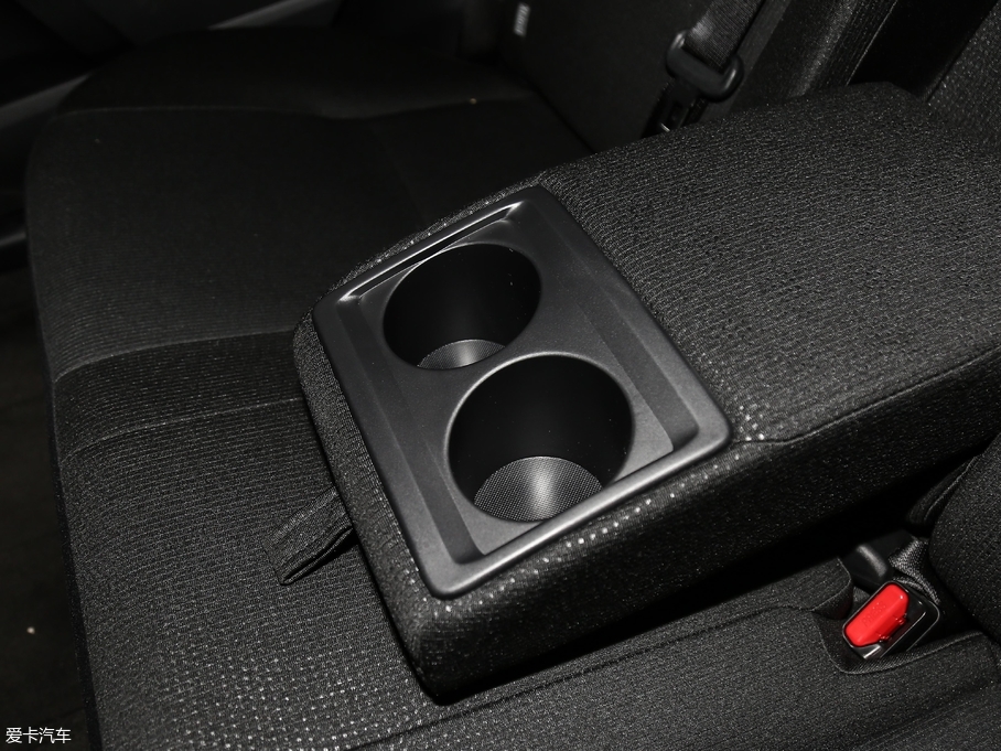 2018 185T CVTA (gu)V