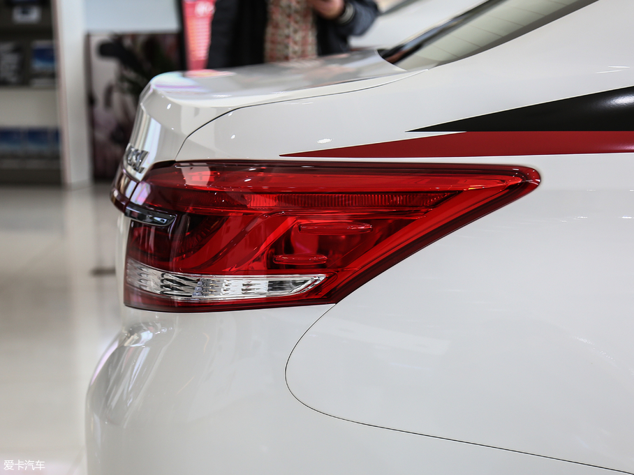 2018YARiS L  1.5E CVT܊