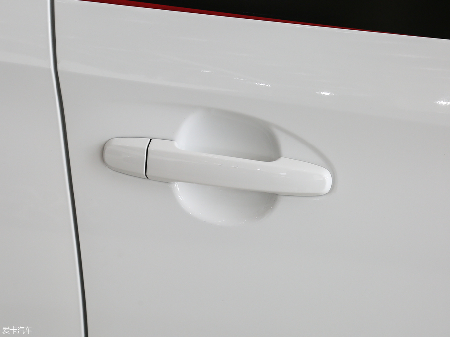 2018��YARiS L ���� 1.5E CVT��܊������