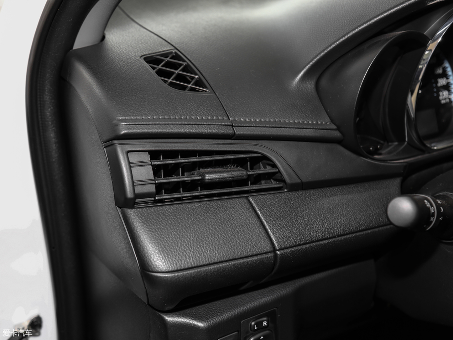 2018YARiS L  1.5E CVT܊