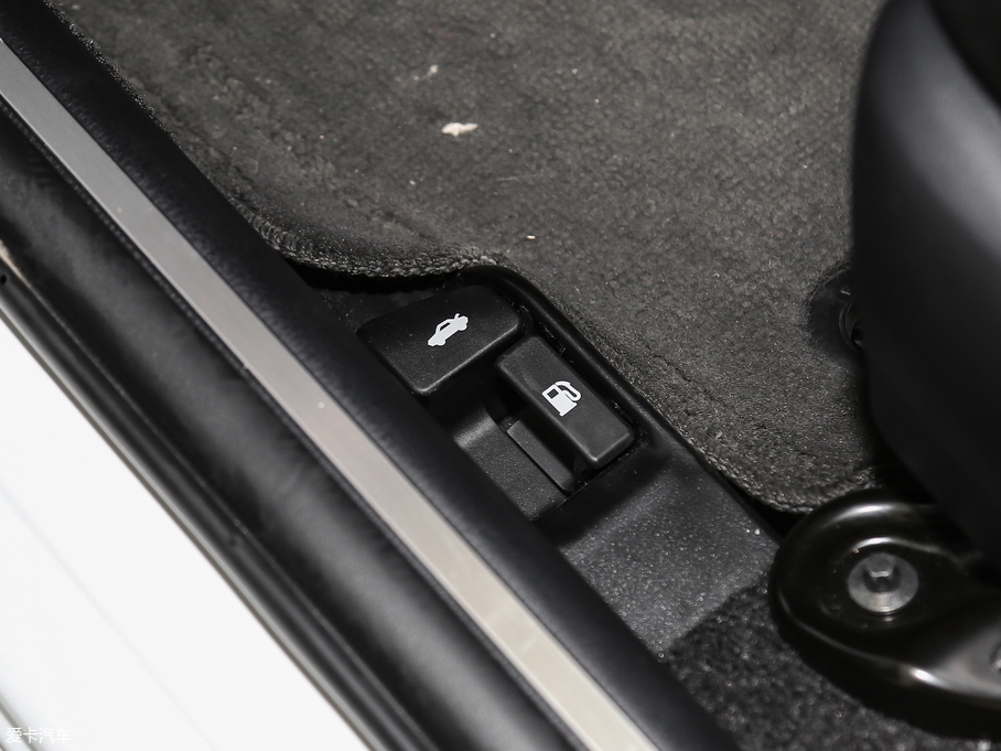 2018YARiS L  1.5E CVT܊