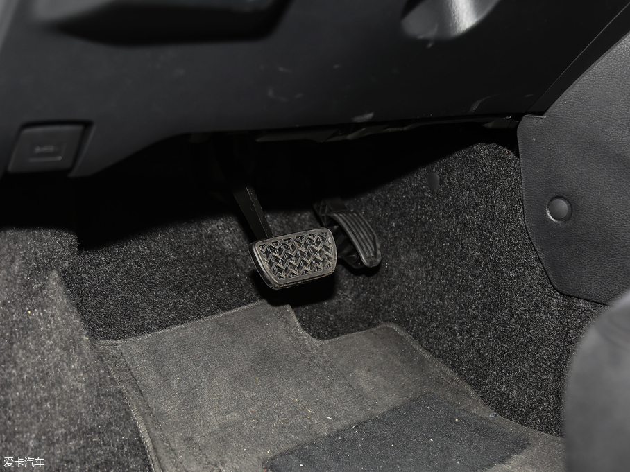 2018YARiS L  1.5E CVT܊