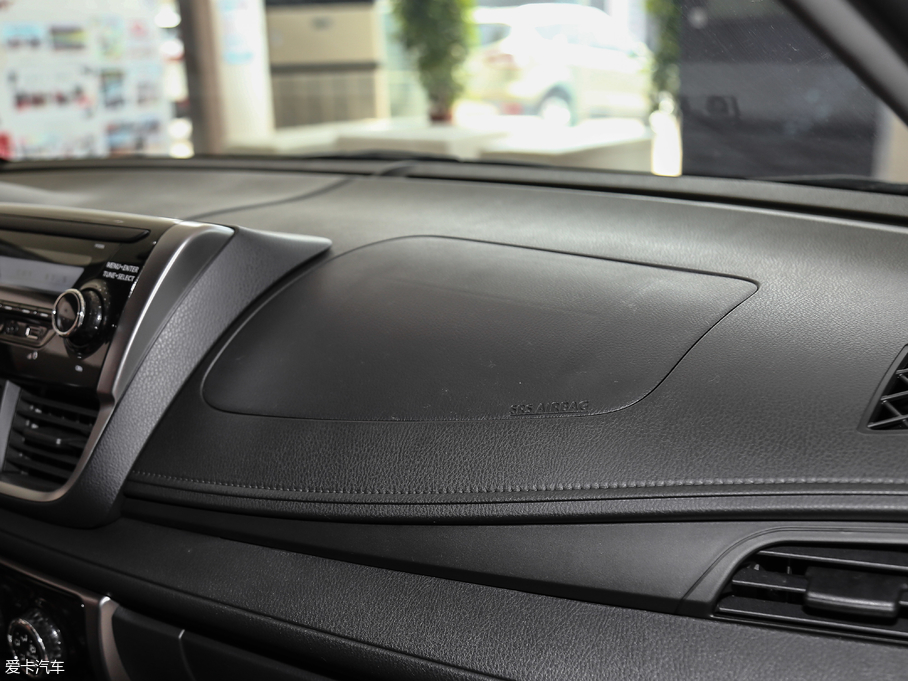 2018YARiS L  1.5E CVT܊