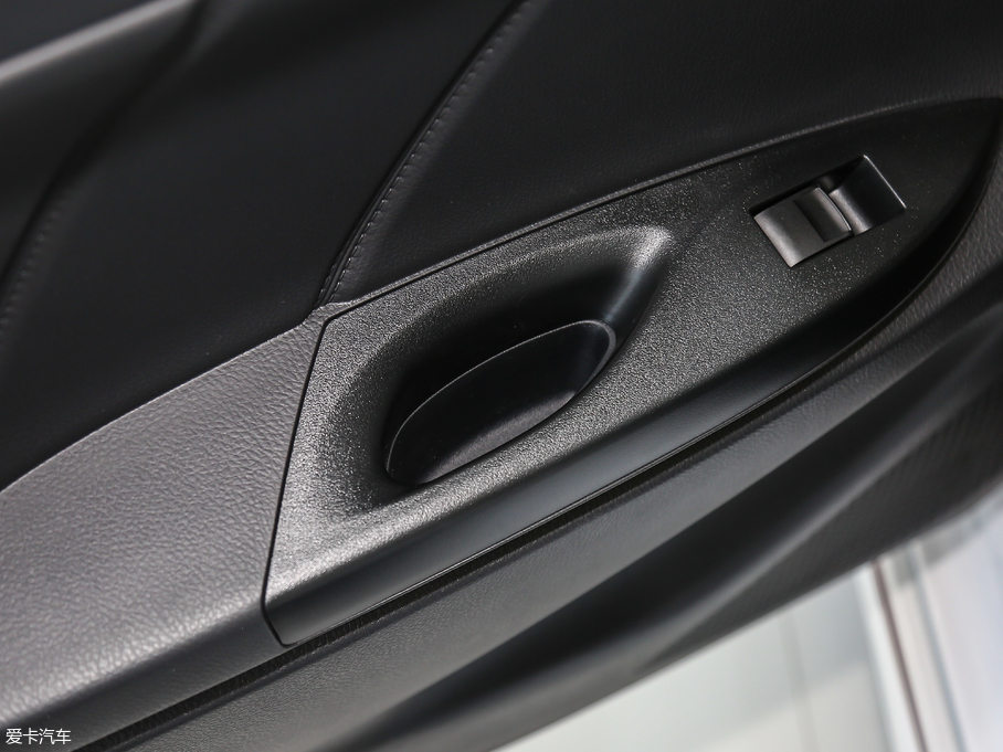 2018YARiS L  1.5E CVT܊