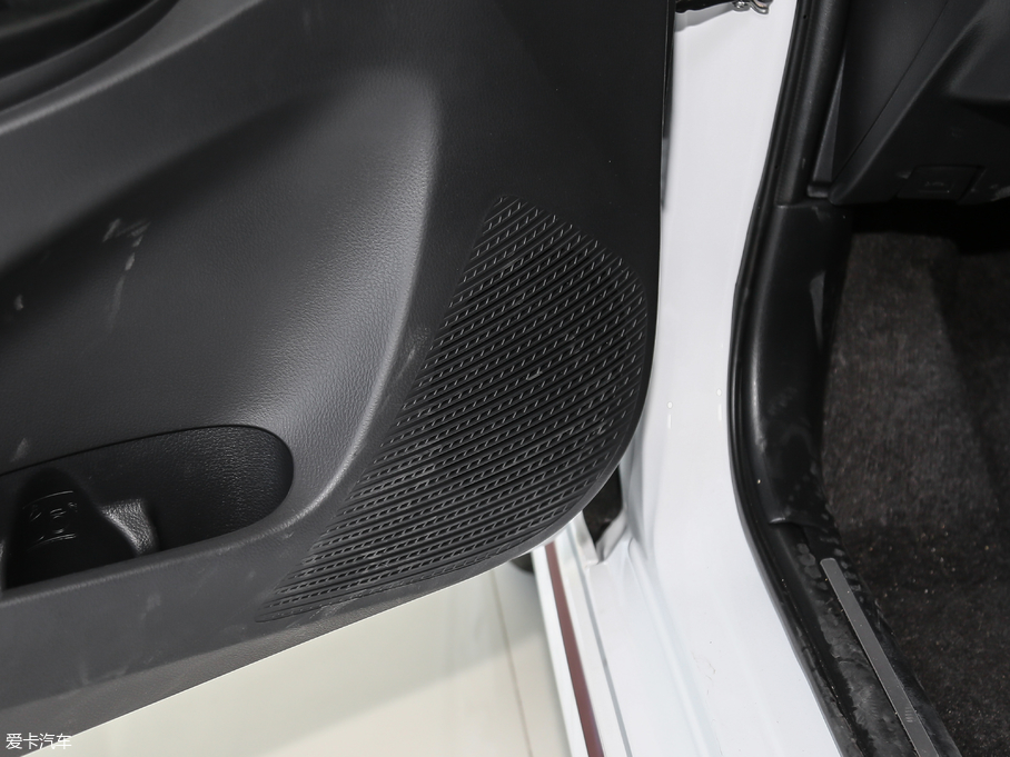 2018YARiS L  1.5E CVT܊