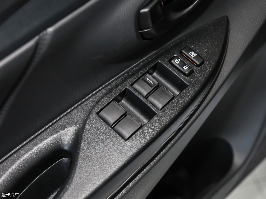 2018YARiS L  1.5E CVT܊