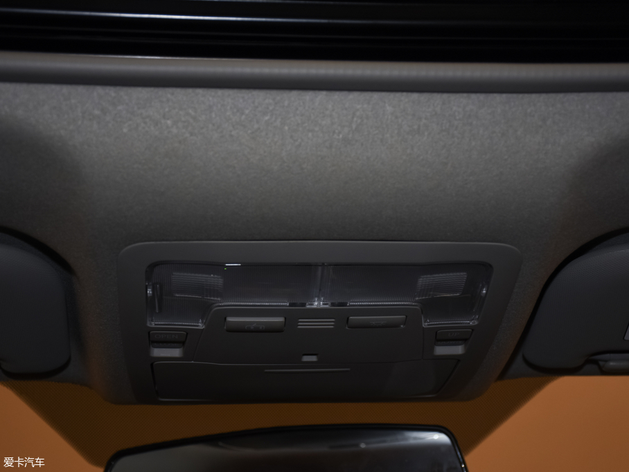 2019pE+ pE+ 1.8PH GS Ӣ촰