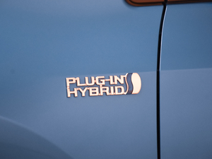 2019pE+ 1.8PH GS Ӣ촰 ^