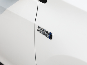 2019pE+ 1.8PH GS Ӣ촰 ^