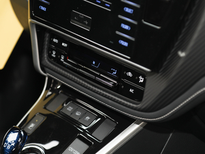 2019pE+ 1.8PH GS Ӣ촰 п؅^(q)