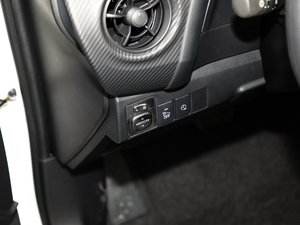 2019pE+ 1.8PH GS Ӣ촰 п؅^(q)