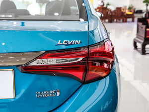 2019pE+ 1.8PH GS Ӣ촰 ^