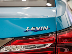 2019pE+ 1.8PH GS Ӣ촰 ^