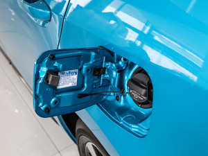 2019pE+ 1.8PH GS Ӣ촰 ^