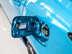 2019pE+ 1.8PH GS Ӣ촰 ^