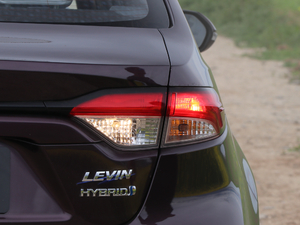 2019p 1.8H  VI (ji)^