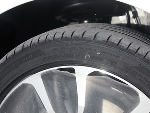 2019p 1.8H \Ӱ V ݆̥ߴ