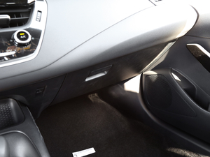 2019p 1.8H A V п؅^