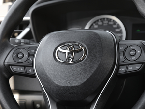 2019p 1.8H A V п؅^