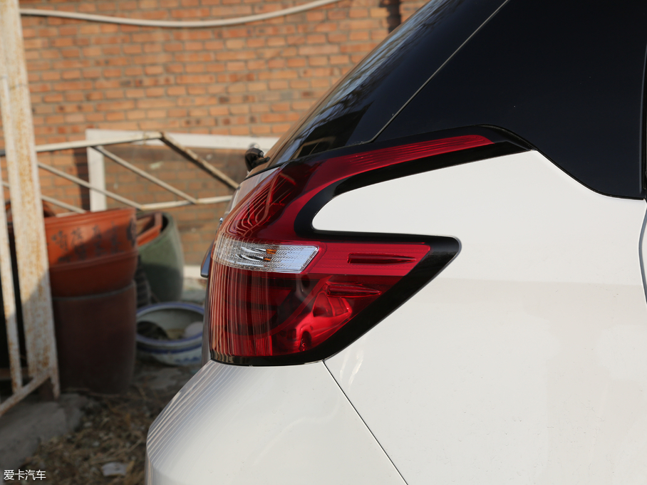 2019YARiS L  1.5G CVTń(dng)촰 VI