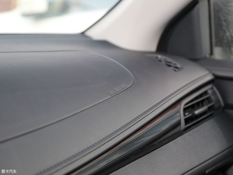 2019��YARiS L ���� 1.5G CVT�ń��촰�� ��VI