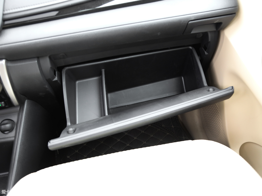 2019YARiS L  1.5GS CVTJӰ VI