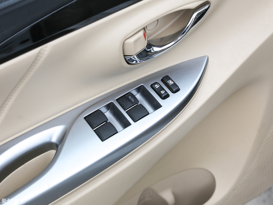 2019YARiS L  1.5GS CVTJӰ VI