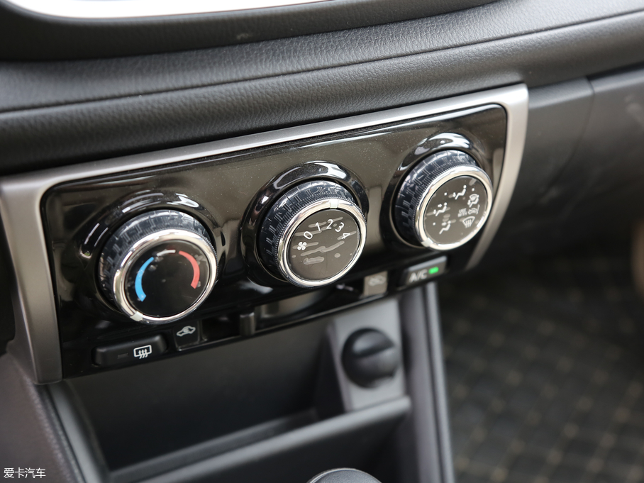 2019��YARiS L ���� 1.5GS CVT�J�Ӱ� ��VI