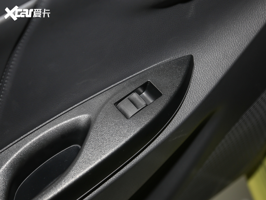 2019YARiS L  1.5E CVTȄӰ VI