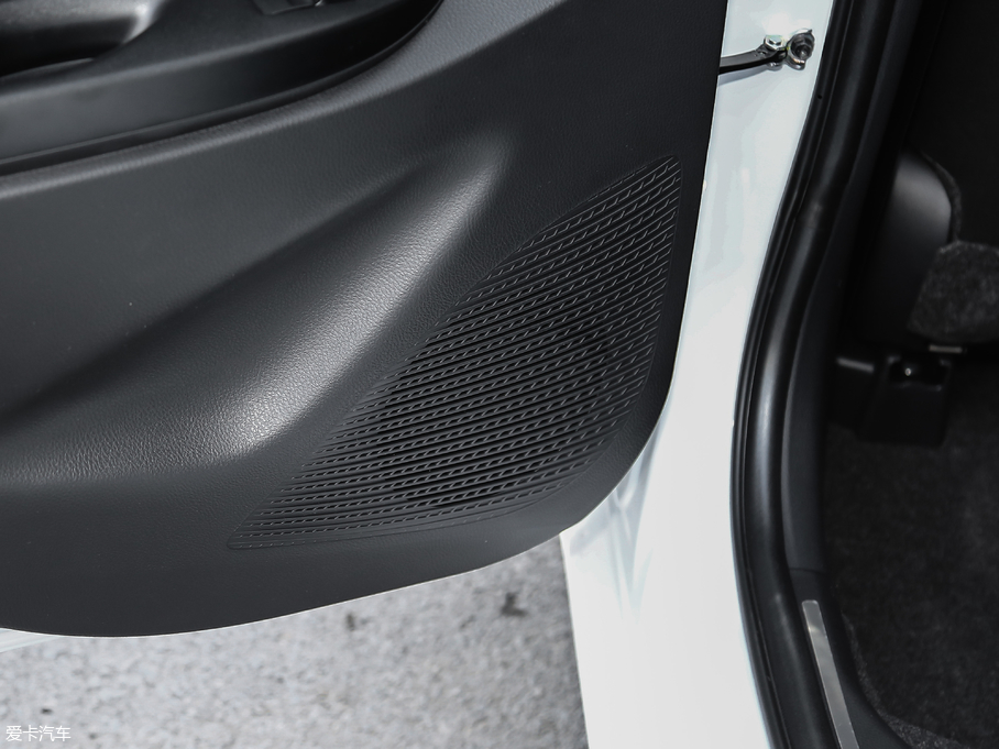 2019YARiS L  1.5G CVTń(dng)촰 VI