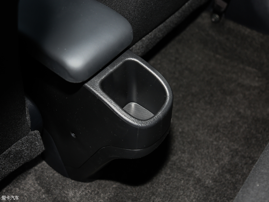 2019��YARiS L ���� 1.5G CVT�ń��촰�� ��VI