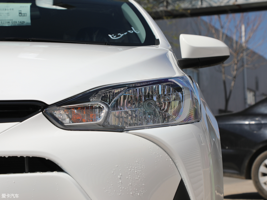 2019��YARiS L ���� 1.5E CVT�ȄӰ� ��VI