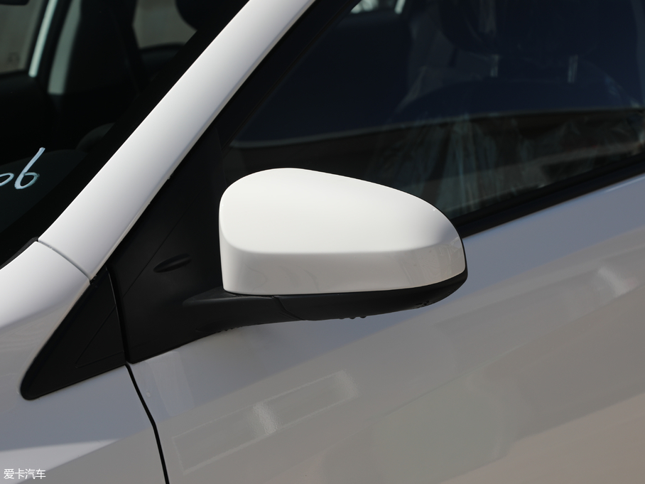 2019��YARiS L ���� 1.5E CVT�ȄӰ� ��VI