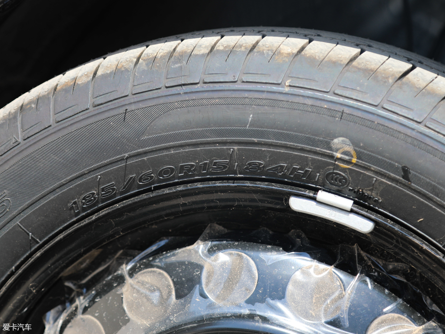 2019��YARiS L ���� 1.5E CVT�ȄӰ� ��VI