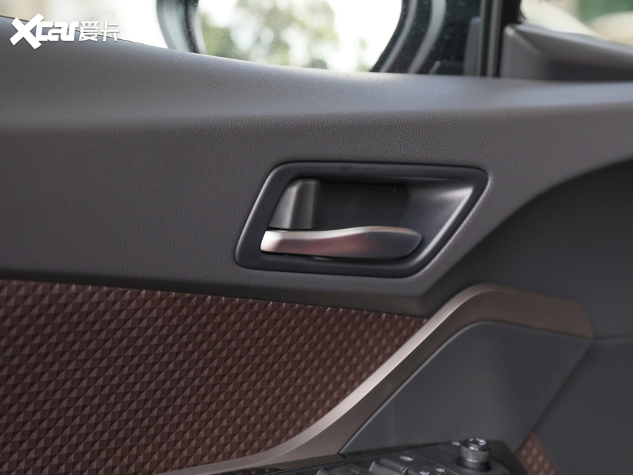 2020���S��C-HR EV ���F��