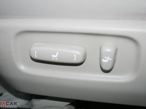 2009款240V G-BOOK 智能导航版 空间座椅