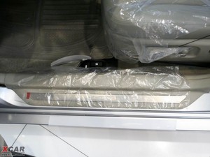 2009款240G 豪华导航版 空间座椅