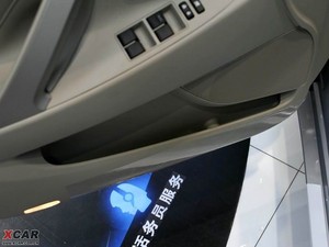 2009款240G 豪华导航版 空间座椅