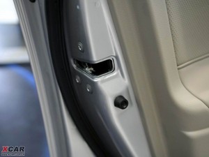 2009款240G 豪华导航版 空间座椅