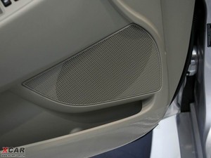 2009款240G 豪华导航版 空间座椅