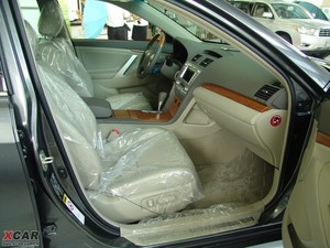 2009款240V 至尊导航版 空间座椅