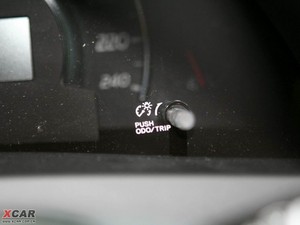 2009款240G 豪华导航版 中控区