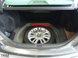 2009款240V 至尊导航版 空间座椅