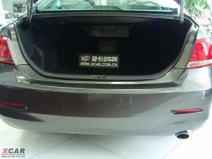 2009款240V 至尊导航版 空间座椅
