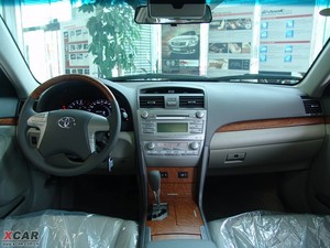 2009款240G 豪华版 内饰全景
